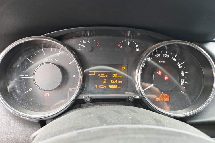 Used Peugeot 3008 2013 2.0L Automatic Trend Edition Instrument Cluster