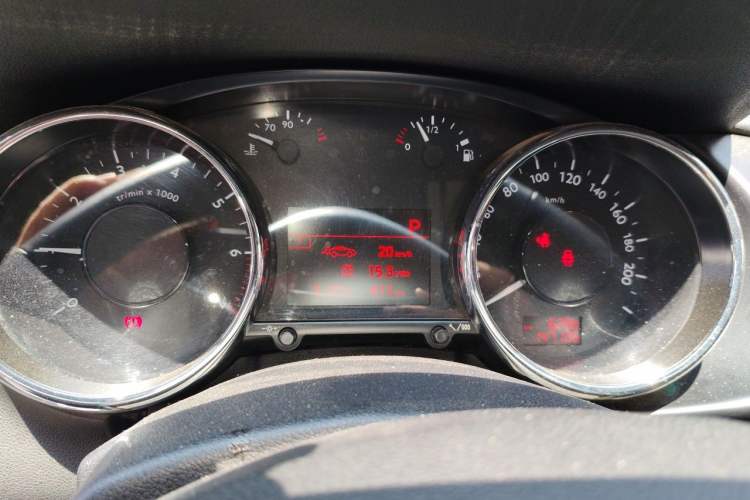 Used Peugeot 3008 2013 2.0L Automatic Classic Edition Instrument Cluster
