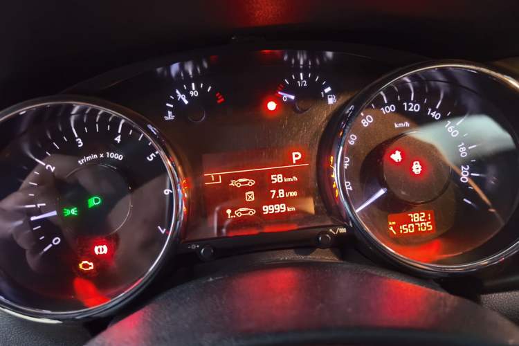 Used Peugeot 3008 2013 1.6THP Automatic Prestige Edition Instrument Cluster