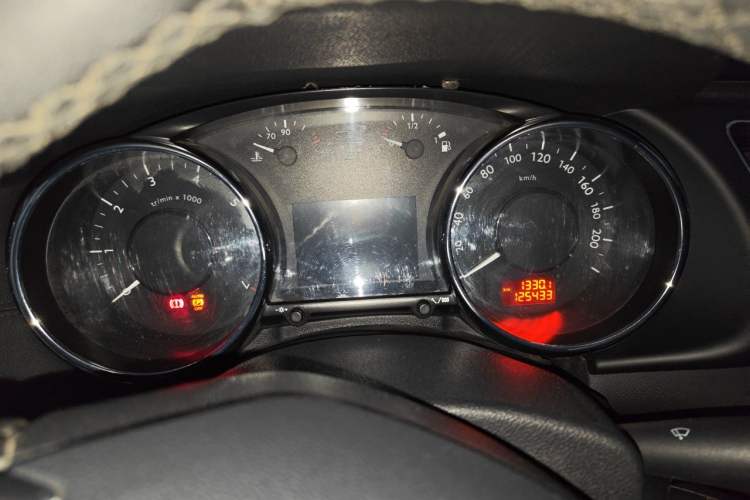 Used Peugeot 3008 2013 1.6THP Automatic Prestige Edition Instrument Cluster
