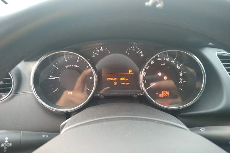 Used Peugeot 3008 2013 1.6THP Automatic Prestige Edition Instrument Cluster