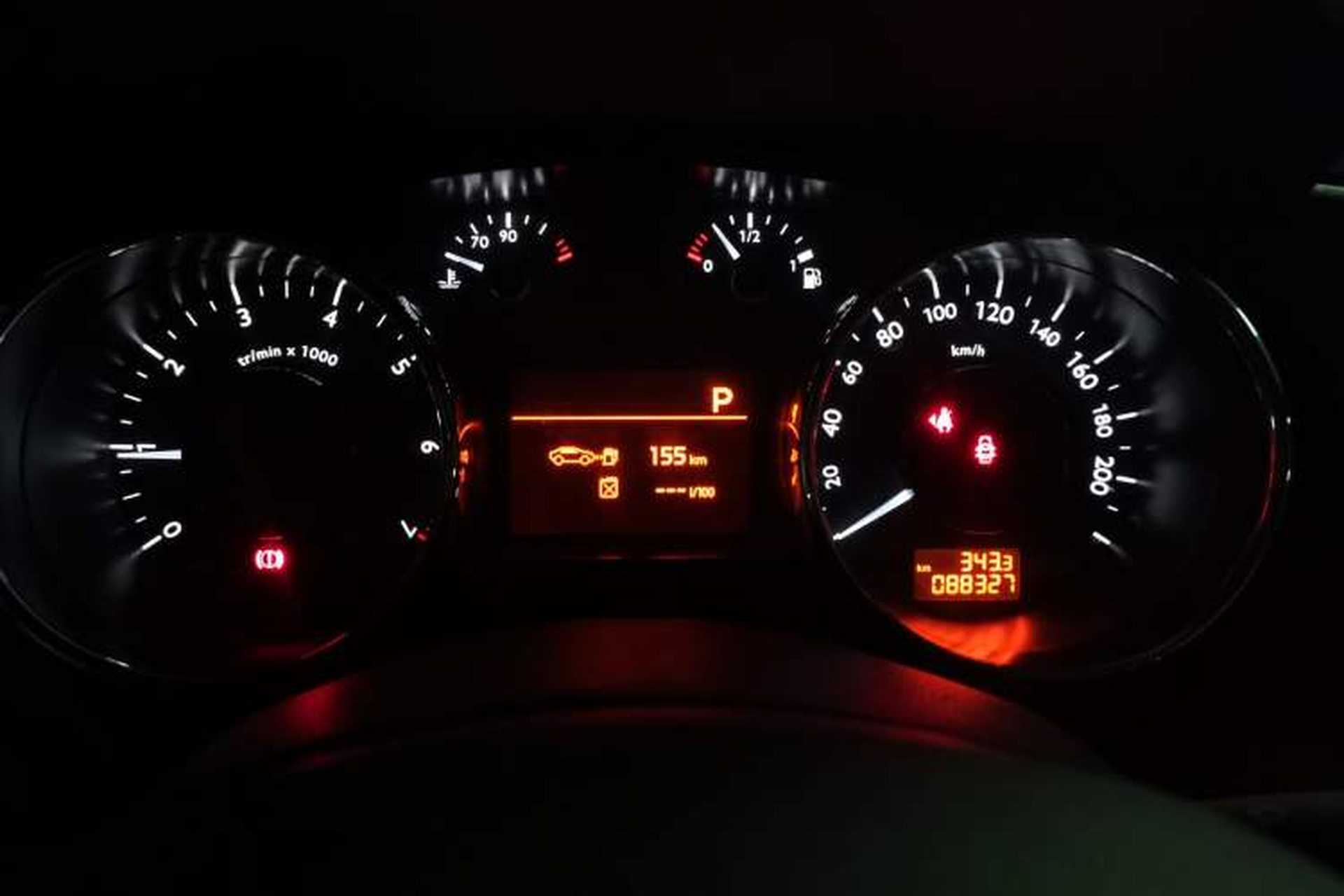 Used Peugeot 3008 2013 2.0L Automatic Trend Edition Instrument Cluster