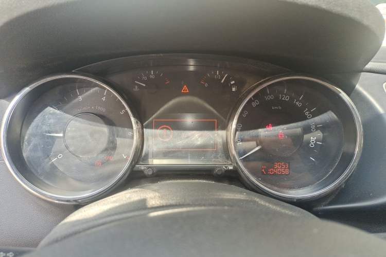 Used Peugeot 3008 2013 2.0L Manual Classic Edition Instrument Cluster