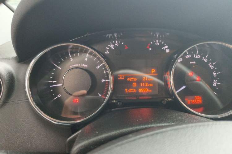 Used Peugeot 3008 2013 1.6THP Automatic Prestige Edition Instrument Cluster