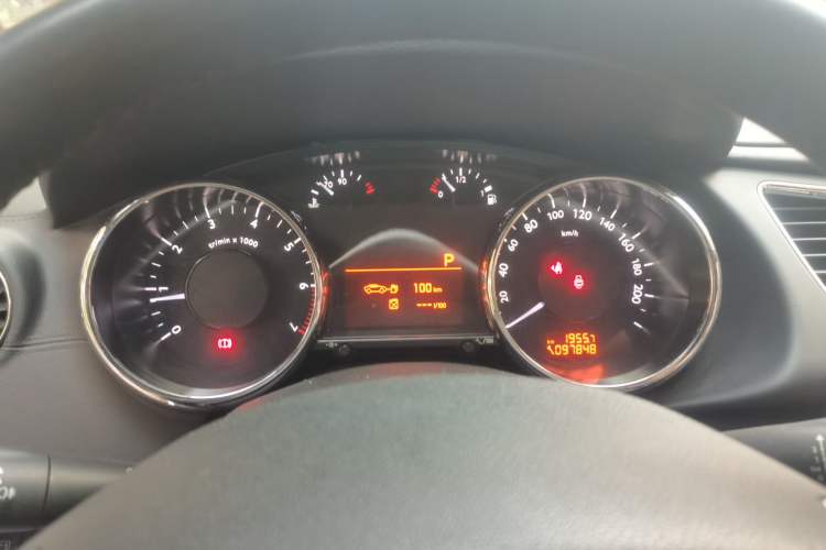Used Peugeot 3008 2013 2.0L Automatic Trend Edition Instrument Cluster