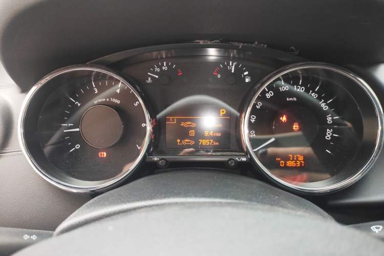 Used Peugeot 3008 2013 1.6THP Automatic Prestige Edition Instrument Cluster