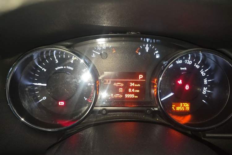 Used Peugeot 3008 2013 2.0L Automatic Trend Edition Instrument Cluster