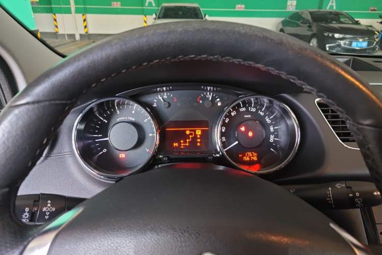 Used Peugeot 3008 2013 2.0L Automatic Trend Edition Instrument Cluster