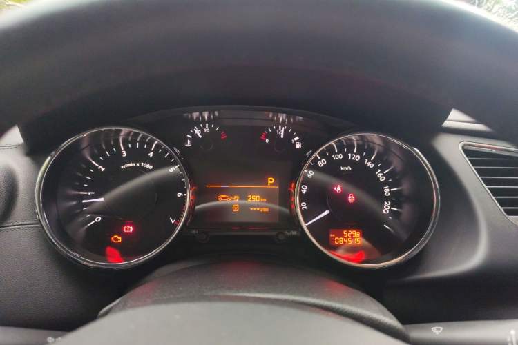 Used Peugeot 3008 2013 1.6THP Automatic Prestige Edition Instrument Cluster