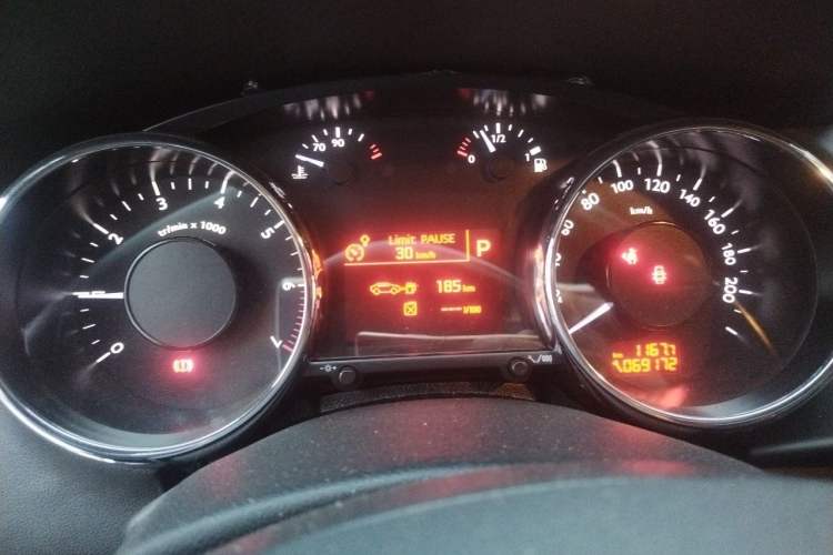 Used Peugeot 3008 2013 2.0L Automatic Trend Edition Instrument Cluster