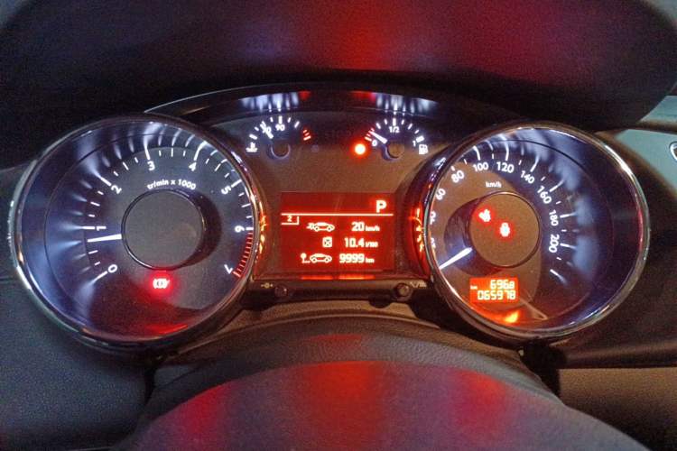 Used Peugeot 3008 2013 1.6THP Automatic Trend Edition Instrument Cluster