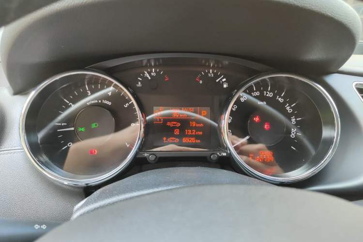 Used Peugeot 3008 2013 2.0L Automatic Trend Edition Instrument Cluster