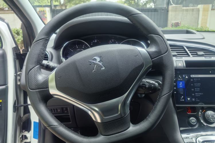 Used Peugeot 3008 2013 2.0L Automatic Trend Edition Interior 2