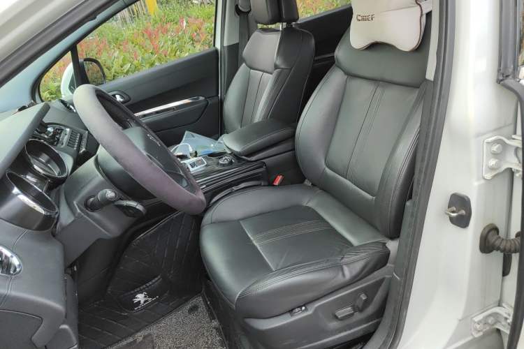 Used Peugeot 3008 2013 1.6THP Automatic Prestige Edition Left Front Seat
