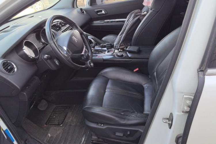 Used Peugeot 3008 2013 1.6THP Automatic Prestige Edition Left Front Seat