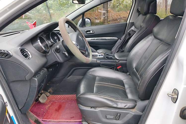 Used Peugeot 3008 2013 2.0L Automatic Trend Edition Left Front Seat