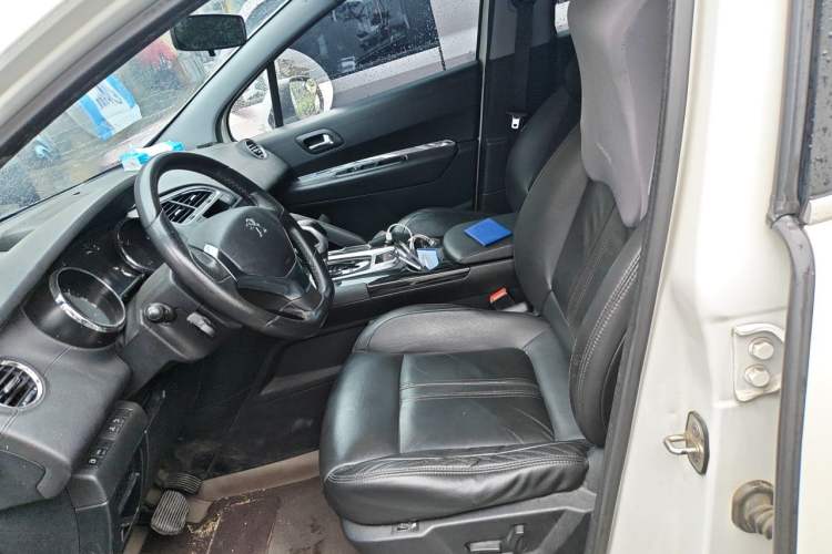 Used Peugeot 3008 2013 2.0L Automatic Trend Edition Left Front Seat