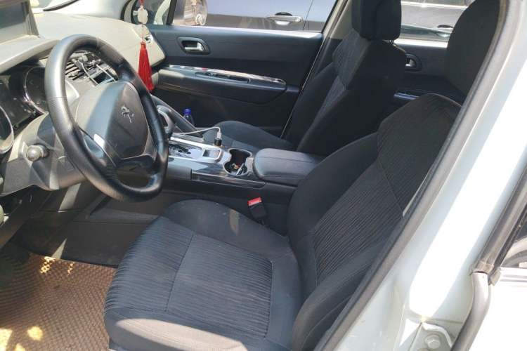 Used Peugeot 3008 2013 2.0L Automatic Classic Edition Left Front Seat
