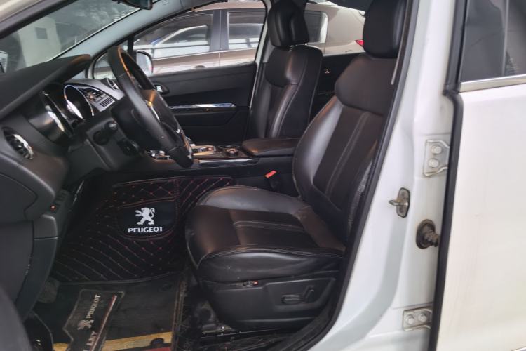 Used Peugeot 3008 2013 1.6THP Automatic Prestige Edition Left Front Seat