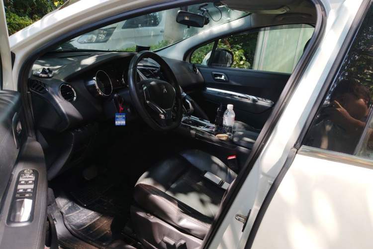 Used Peugeot 3008 2013 2.0L Automatic Trend Edition Left Front Seat