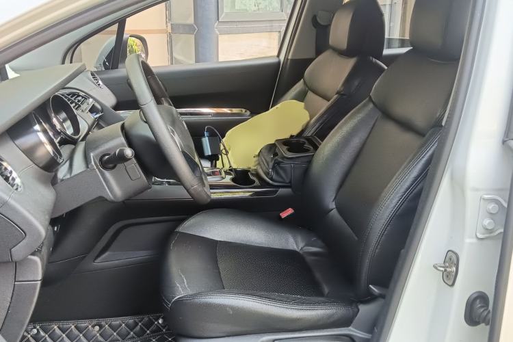 Used Peugeot 3008 2013 2.0L Automatic Classic Edition Left Front Seat