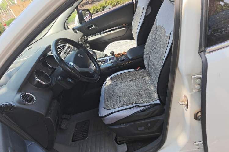 Used Peugeot 3008 2013 1.6THP Automatic Prestige Edition Left Front Seat