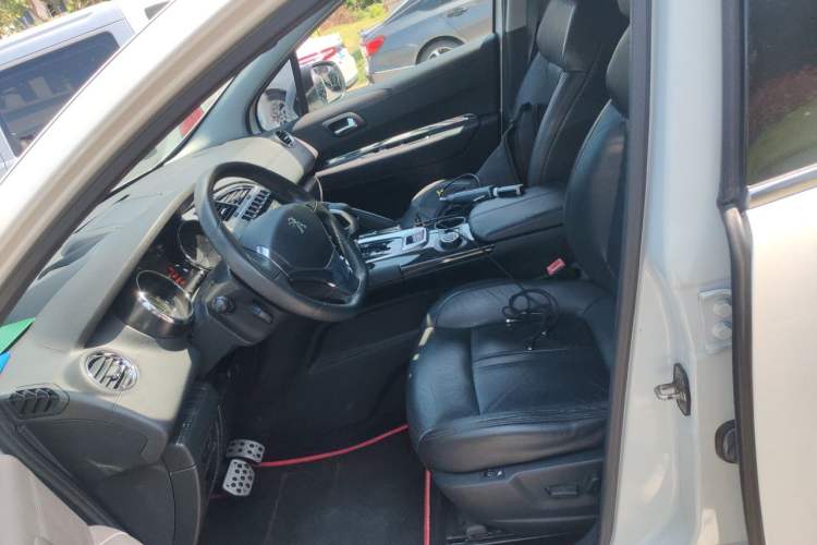 Used Peugeot 3008 2013 1.6THP Automatic Prestige Edition Left Front Seat