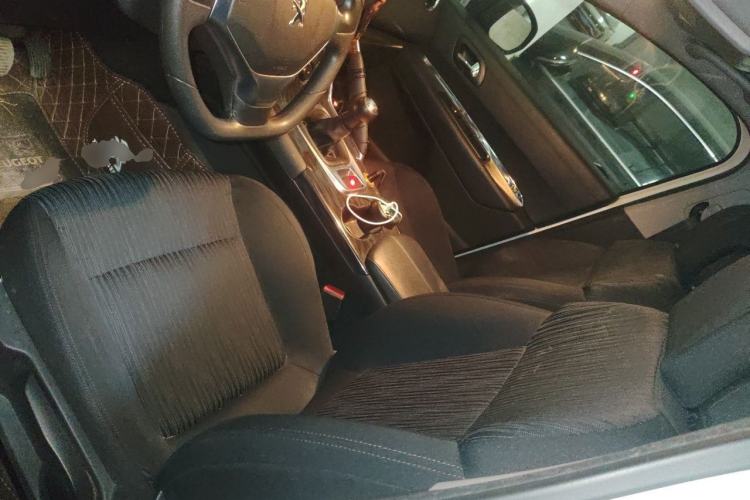 Used Peugeot 3008 2013 2.0L Manual Classic Edition Left Front Seat