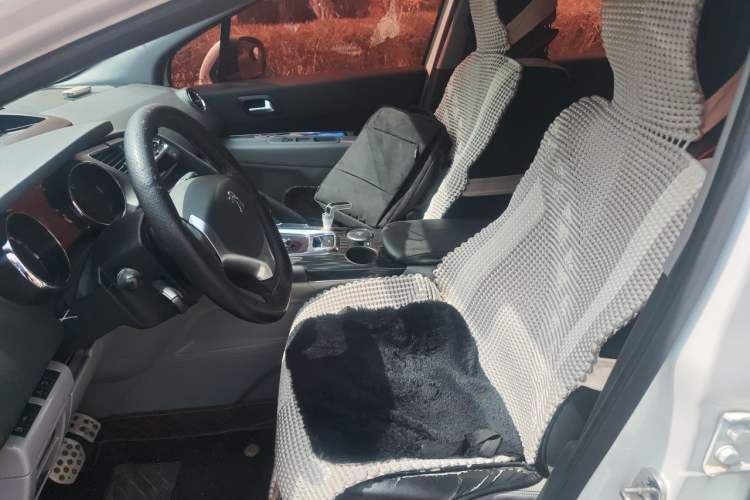 Used Peugeot 3008 2013 2.0L Automatic Classic Edition Left Front Seat