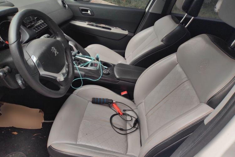 Used Peugeot 3008 2013 1.6THP Automatic Prestige Edition Left Front Seat