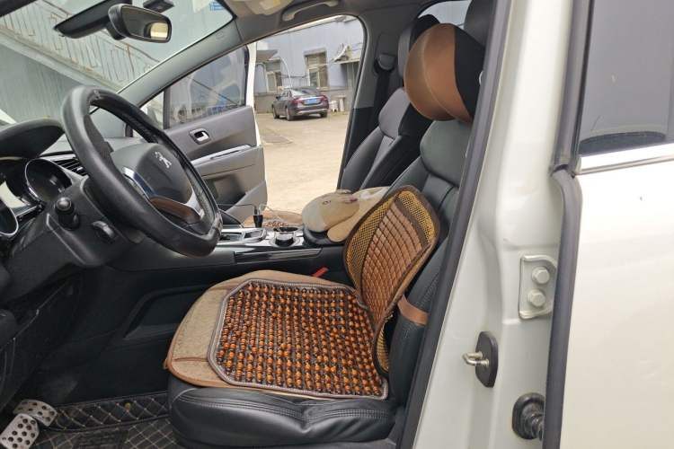 Used Peugeot 3008 2013 1.6THP Roland Garros Edition Left Front Seat