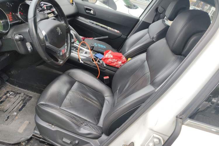 Used Peugeot 3008 2013 2.0L Automatic Trend Edition Left Front Seat