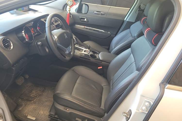 Used Peugeot 3008 2013 2.0L Automatic Trend Edition Left Front Seat