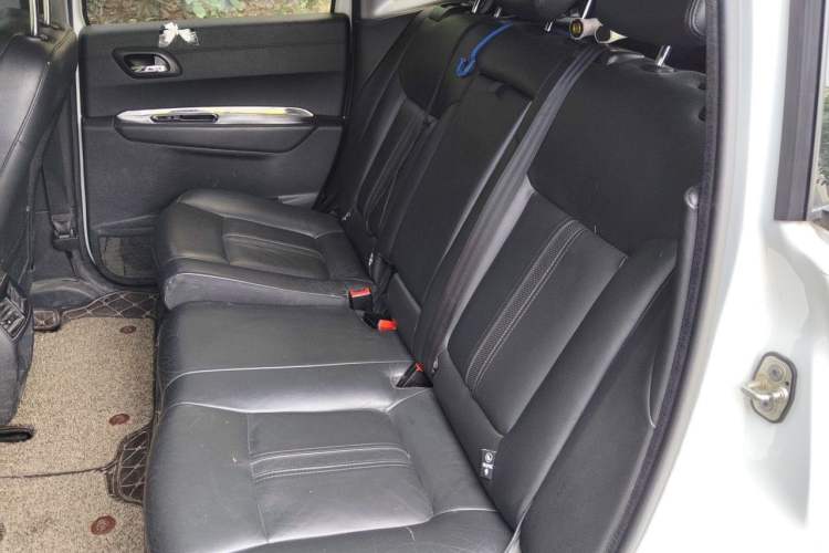Used Peugeot 3008 2013 1.6THP Automatic Prestige Edition Left Rear Seat