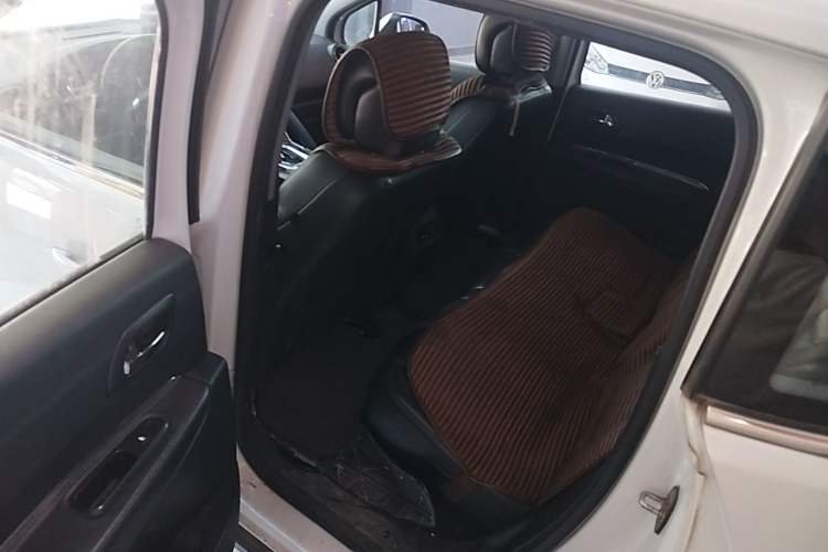 Used Peugeot 3008 2013 2.0L Automatic Trend Edition Left Rear Seat