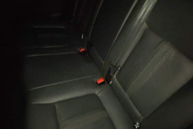 Used Peugeot 3008 2013 1.6THP Automatic Prestige Edition Left Rear Seat
