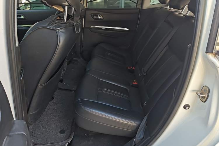 Used Peugeot 3008 2013 1.6THP Automatic Prestige Edition Left Rear Seat