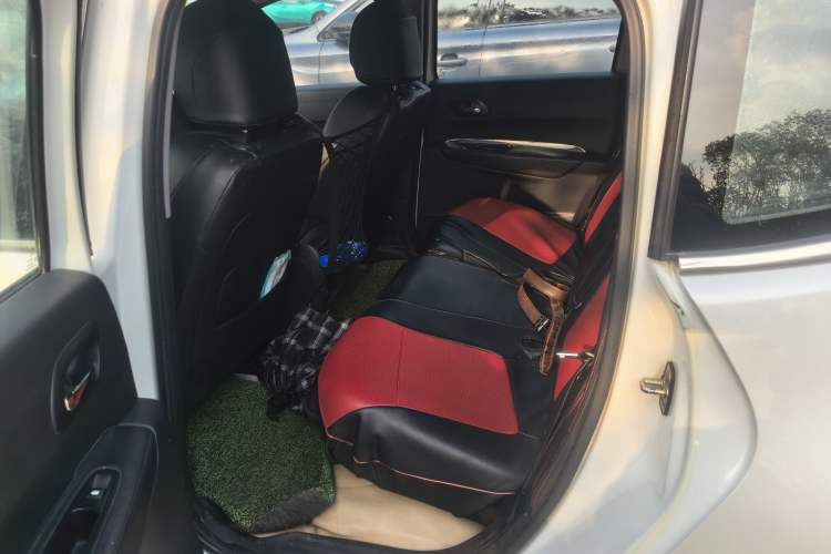 Used Peugeot 3008 2013 2.0L Manual Classic Edition Left Rear Seat