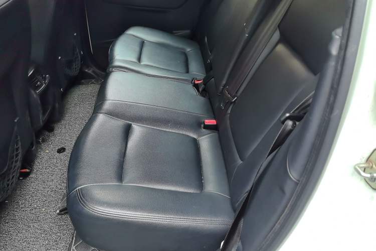 Used Peugeot 3008 2013 2.0L Automatic Classic Edition Left Rear Seat