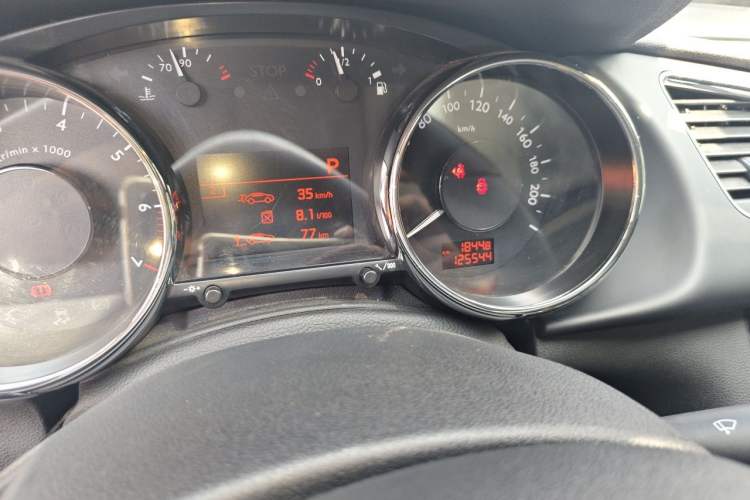 Used Peugeot 3008 2013 2.0L Automatic Trend Edition Odometer Close Up