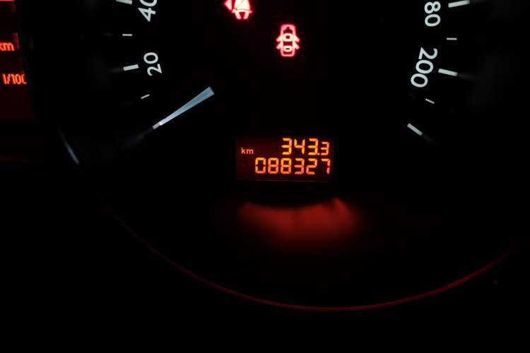 Used Peugeot 3008 2013 2.0L Automatic Trend Edition Odometer Close Up