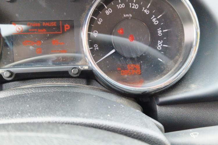 Used Peugeot 3008 2013 2.0L Automatic Trend Edition Odometer Close Up