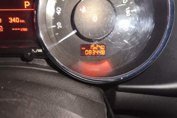 Used Peugeot 3008 2013 1.6THP Automatic Trend Edition Odometer Close Up