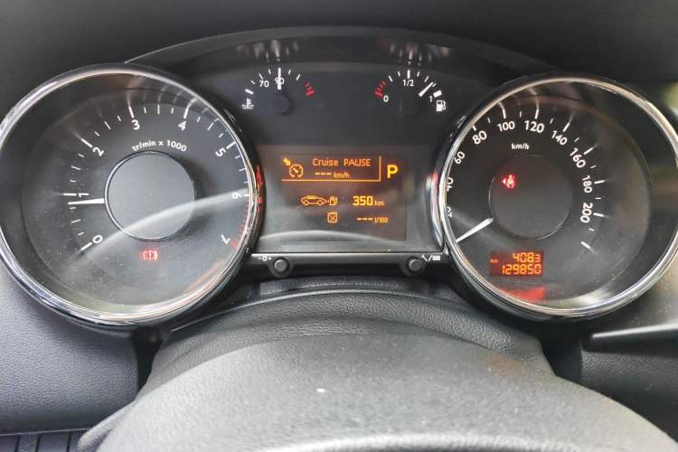 Used Peugeot 3008 2013 1.6THP Automatic Prestige Edition Odometer Close Up