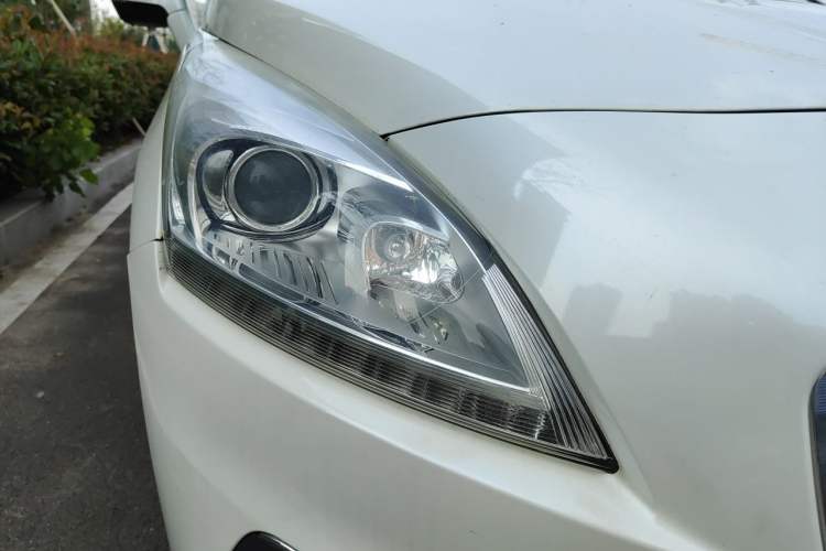 Used Peugeot 3008 2013 1.6THP Automatic Prestige Edition Right Front Headlight