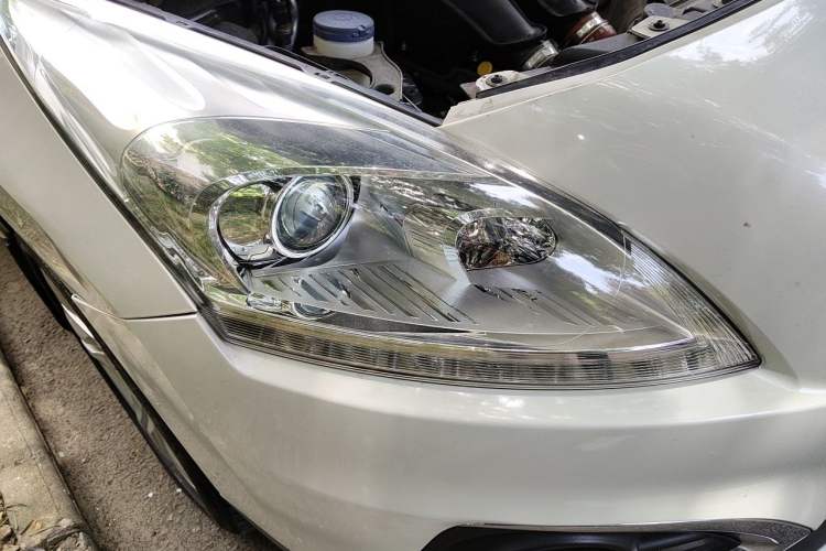 Used Peugeot 3008 2013 1.6THP Automatic Prestige Edition Right Front Headlight