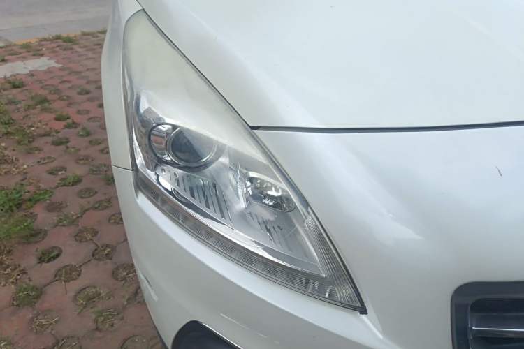 Used Peugeot 3008 2013 1.6THP Automatic Prestige Edition Right Front Headlight