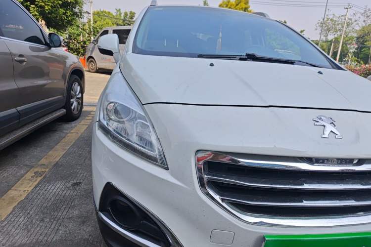 Used Peugeot 3008 2013 2.0L Automatic Trend Edition Right Front Headlight