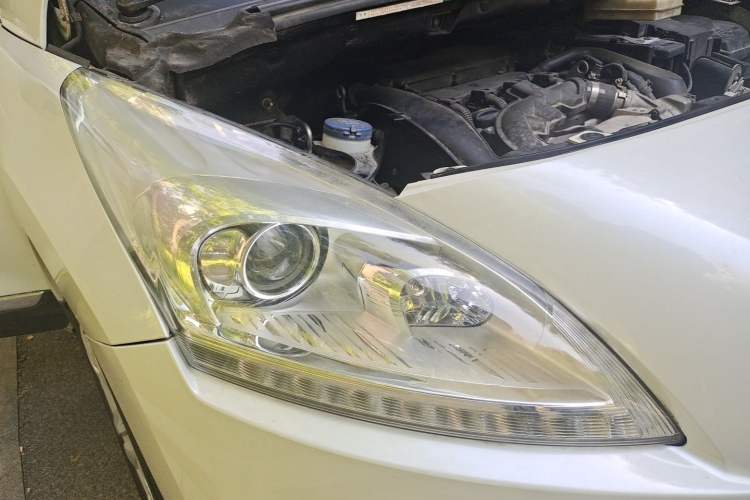 Used Peugeot 3008 2013 1.6THP Automatic Prestige Edition Right Front Headlight