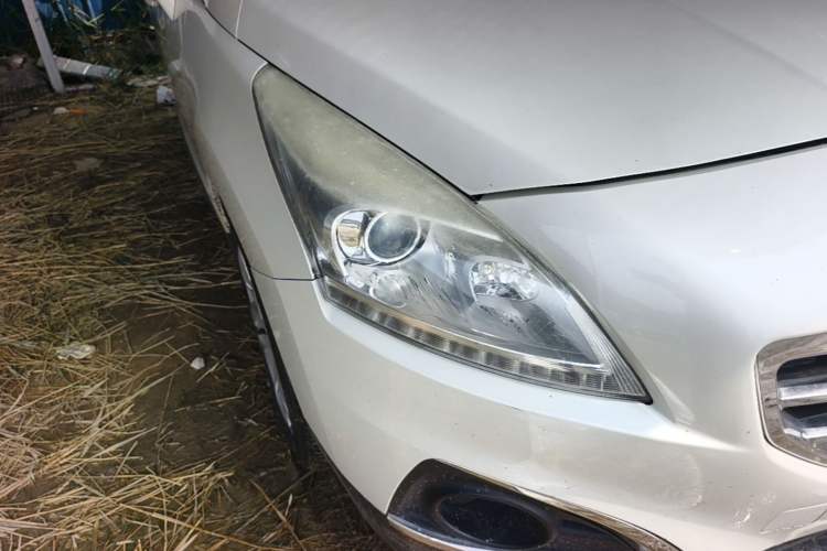 Used Peugeot 3008 2013 2.0L Automatic Trend Edition Right Front Headlight